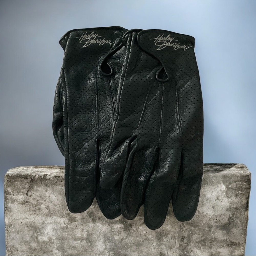 Women's Harley-Davidson Perforated Black Leather Riding Gloves 2RXT-H-DMC